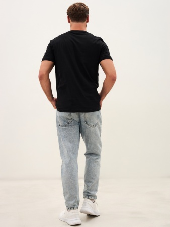 Базовая футболка унисекс черная