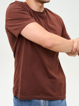 Базовая футболка унисекс коричневая