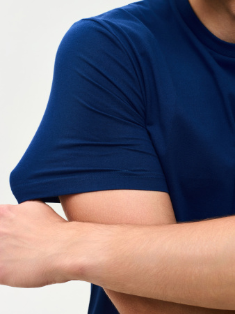 Базовая футболка унисекс темно-синяя