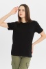 Футболка женская прямого кроя чёрная