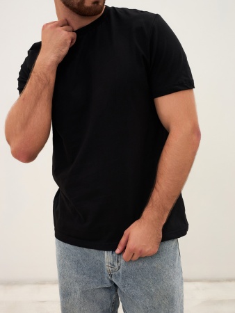 Базовая футболка унисекс черная